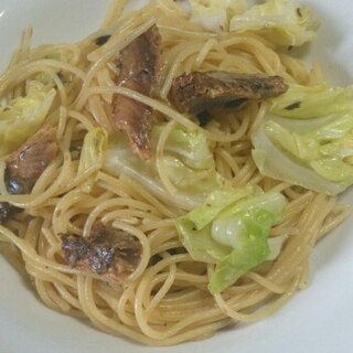 さんま缶とキャベツのパスタ